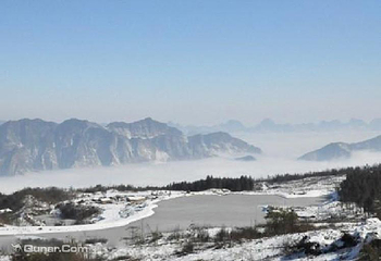 玉舍雪山滑雪场第 2 张图片