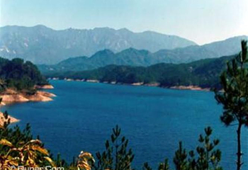 天堂湖景区第 5 张图片
