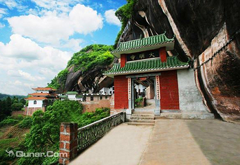 龙华山第 3 张图片
