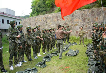 紫金山迪脉真人CS镭战基地第 2 张图片