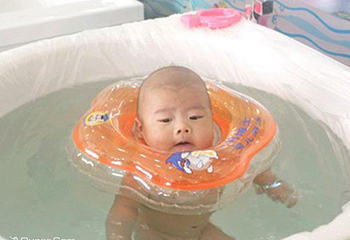马博士婴儿游泳馆第 4 张图片