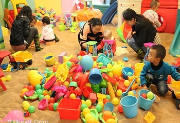 欢乐岛启智亲子游乐园第 2 张图片
