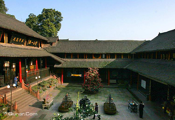 报国寺第 8 张图片