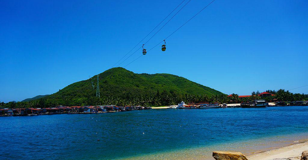 【品质纯玩团】南湾猴岛 椰田古寨(含门票 索道 市区接送)