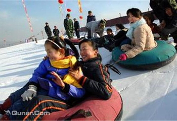 鸣翠湖滑雪场第 2 张图片