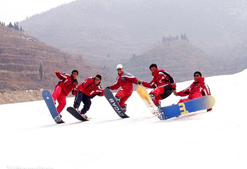 山外山滑雪场第 4 张图片
