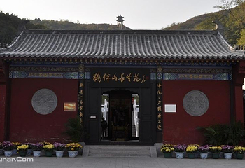 鹤伴山旅游景区第 2 张图片