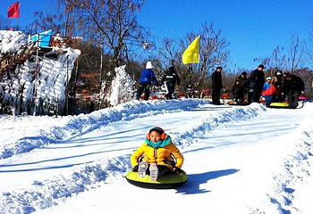 黄椅山冰雪嘉年华第 4 张图片