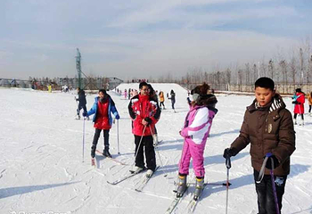宿迁运河湾自然农园滑雪场第 3 张图片