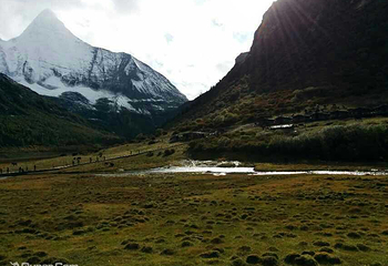 杜鹃谷温泉山庄第 7 张图片