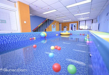 丑小鸭孕婴童用品（霞光路店）第 2 张图片