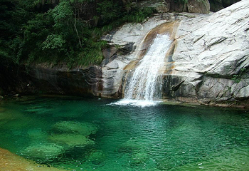 莲花山龙须水养生温泉第 2 张图片