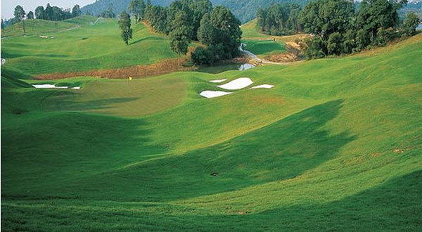 龙湖高尔夫俱乐部