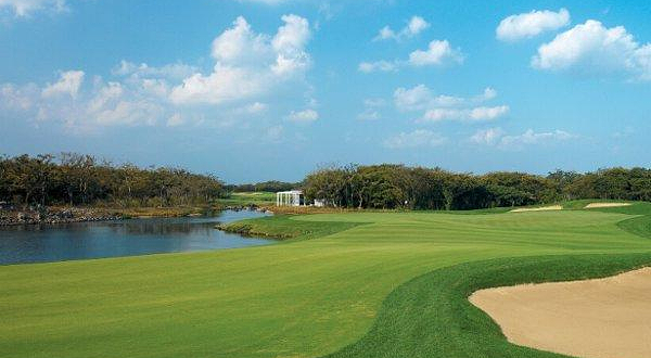 黑石高尔夫乡村俱乐部