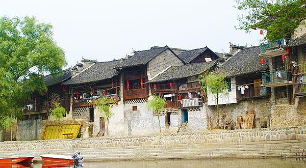 湘西边城风情小镇