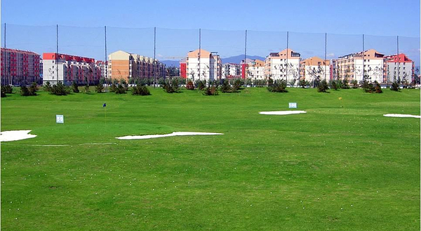 金T温都水城高尔夫练习场
