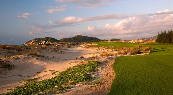 东方（烟台）养马岛高尔夫俱乐部