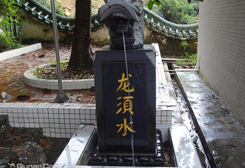 莲花山龙须水养生温泉第 1 张图片