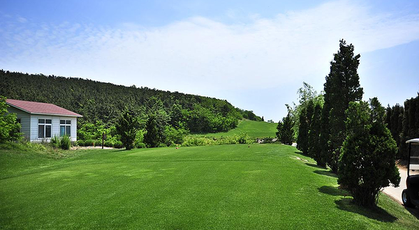 大连湾山高尔夫俱乐部