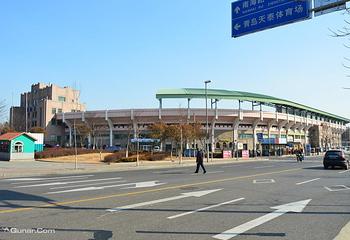 青岛天泰体育场第 2 张图片