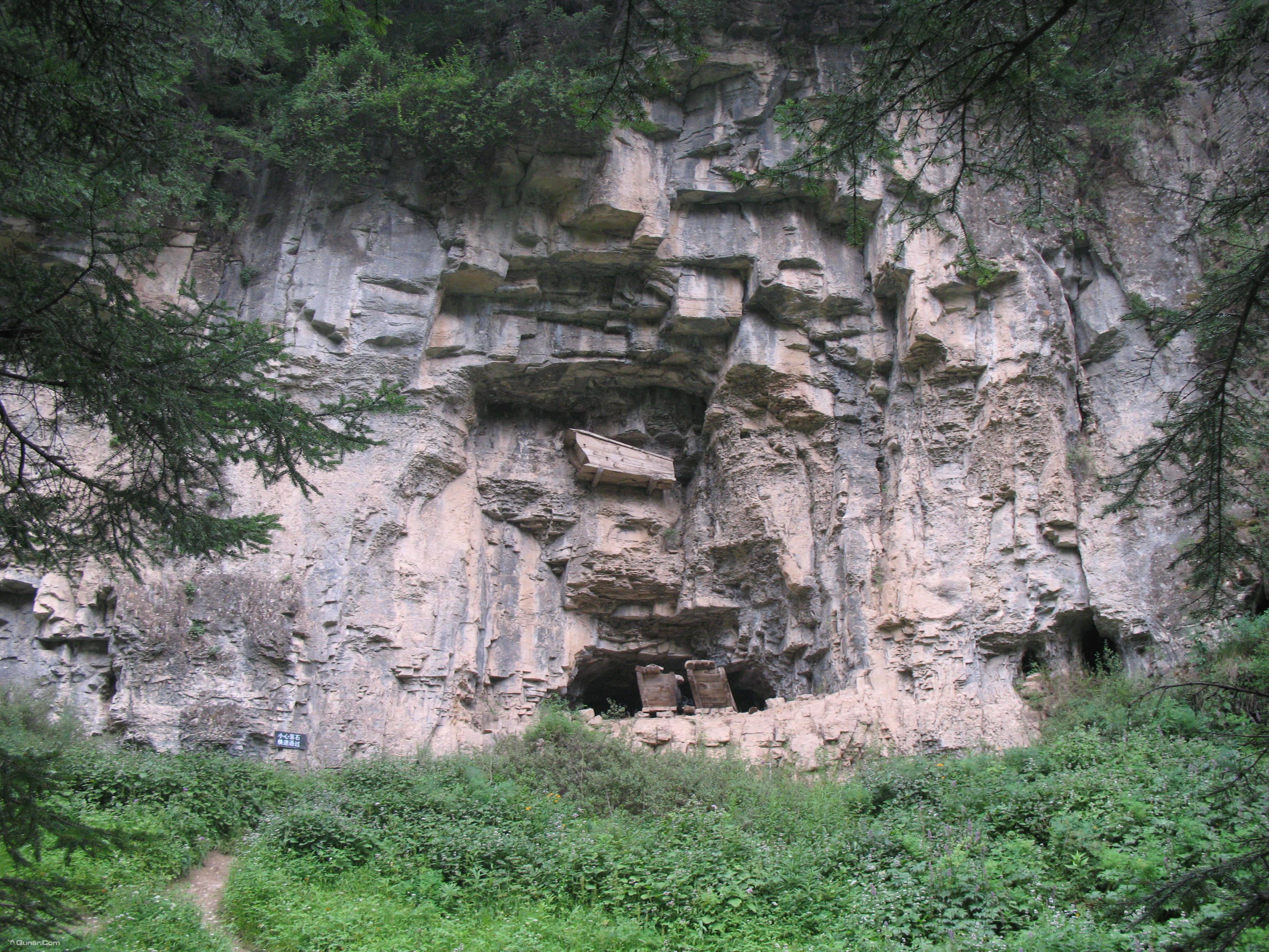 芦芽山开放时间07:30~19:00;宁武城西70公里处小石门村西极为幽僻的