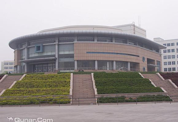 青岛大学剧院第 1 张图片