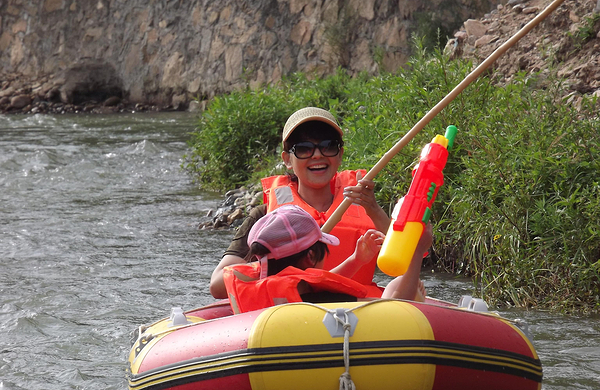 黑里河漂流5.3公里"激流娱乐漂"成人票价