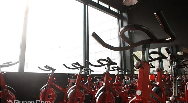 狼道健身俱乐部