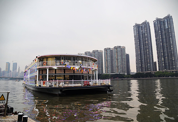 珠江夜游蓝海豚游船第 14 张图片