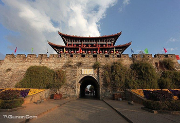 大理旅游专线车第 3 张图片