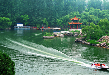 万泉湖第 10 张图片