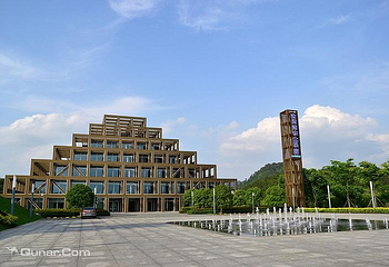 千岛湖进贤湾豪华游艇第 14 张图片