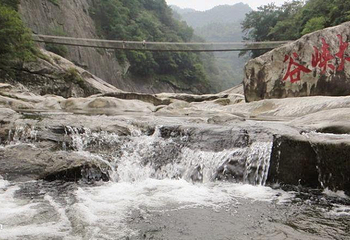 燕子河大峡谷第 9 张图片