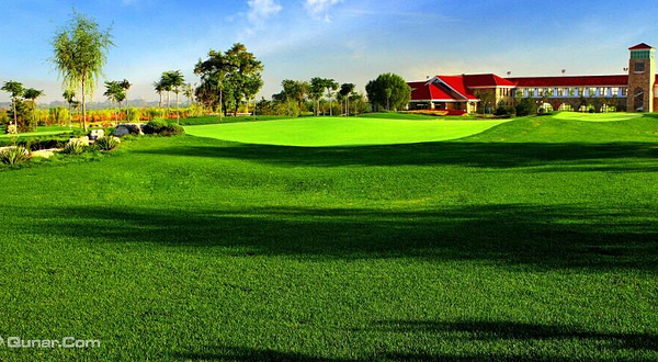 天外天高尔夫俱乐部