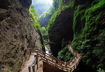 龙水峡地缝第 10 张图片