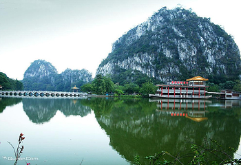 星湖旅游景区第 5 张图片