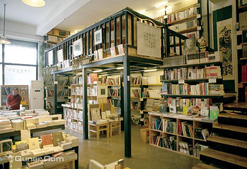 北京蜜蜂书店第 2 张图片