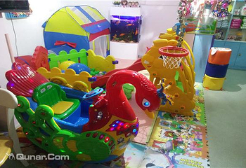 跳跳海豚婴幼儿游泳馆（永安街店）第 3 张图片