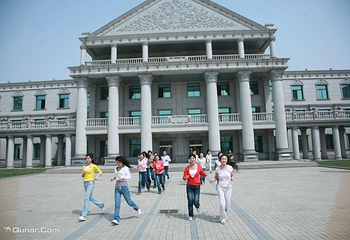 西安外事学院第 1 张图片