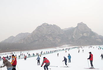 五莲山滑雪场第 14 张图片