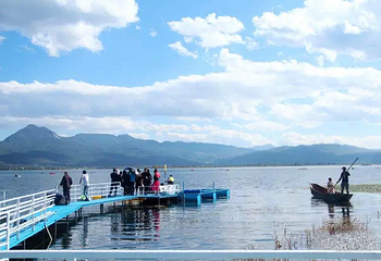 拉市海云端彼岸农庄第 2 张图片