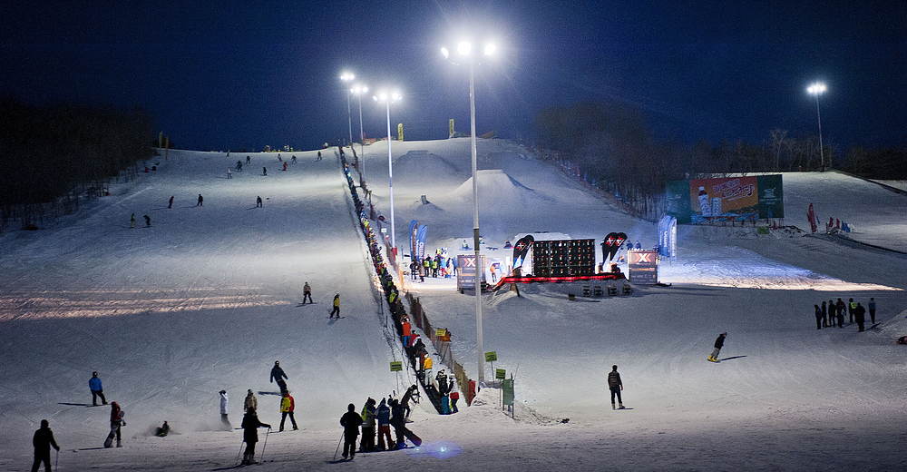 沈阳怪坡滑雪场一日游