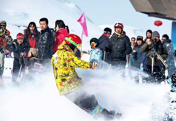 天山天池国际滑雪场第 2 张图片