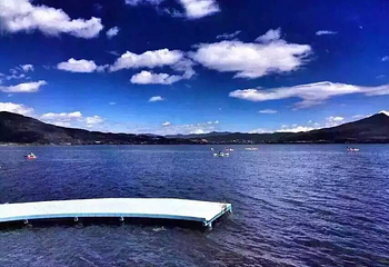 拉市海云端彼岸农庄第 6 张图片
