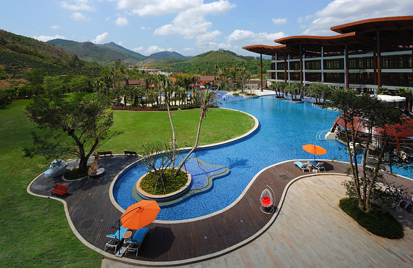 包含景点: 三亚半岭温泉 去哪儿价                  暂无