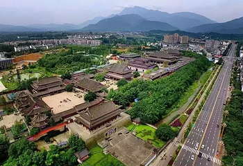 直升机观光飞行·空中瞰峨眉第 7 张图片