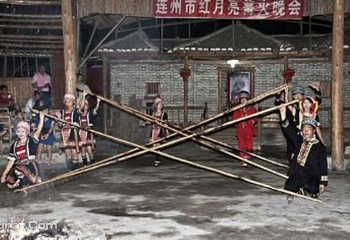 红月亮篝火晚会第 4 张图片