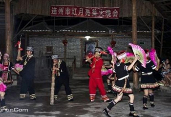 红月亮篝火晚会第 1 张图片