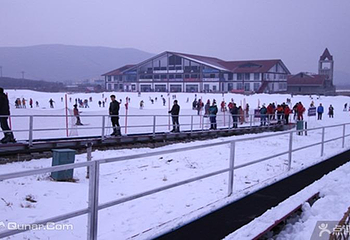 玉龙湾滑雪场第 4 张图片