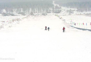八面通信飞滑雪场第 4 张图片